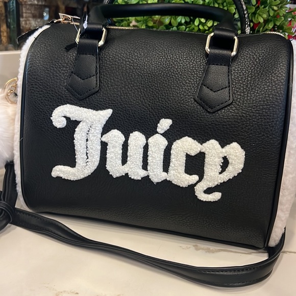 🩷🍒Juicy couture Sherpa speedy satchel - Picture 9 of 9